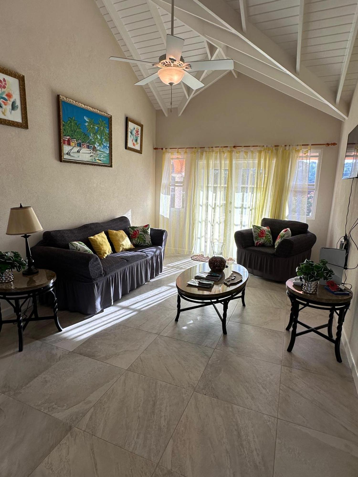 Ixoras Beach Apartments Saint Peter Bagian luar foto